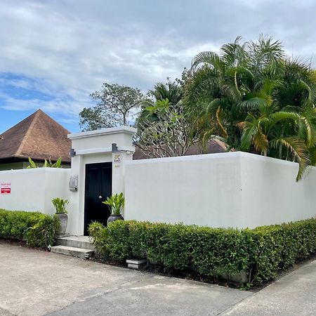 Villa Suksan - Kubu Nai Harn Exterior photo